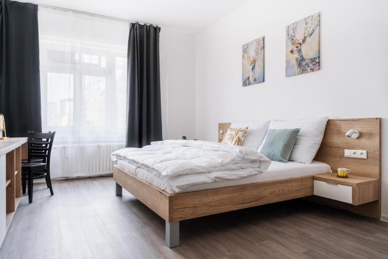 Self Check-In Apartments By Amber Pressburg Exterior foto