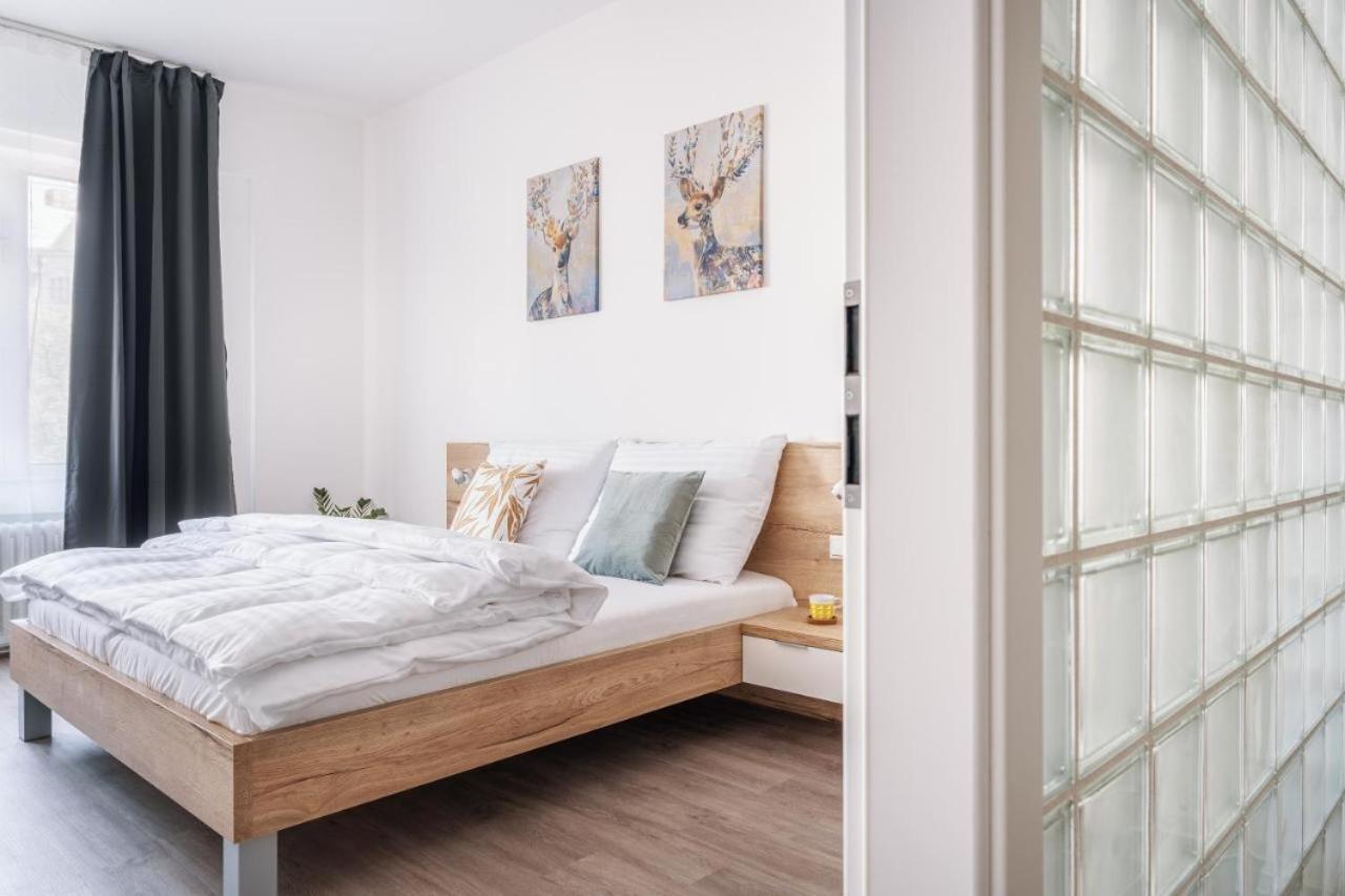 Self Check-In Apartments By Amber Pressburg Exterior foto