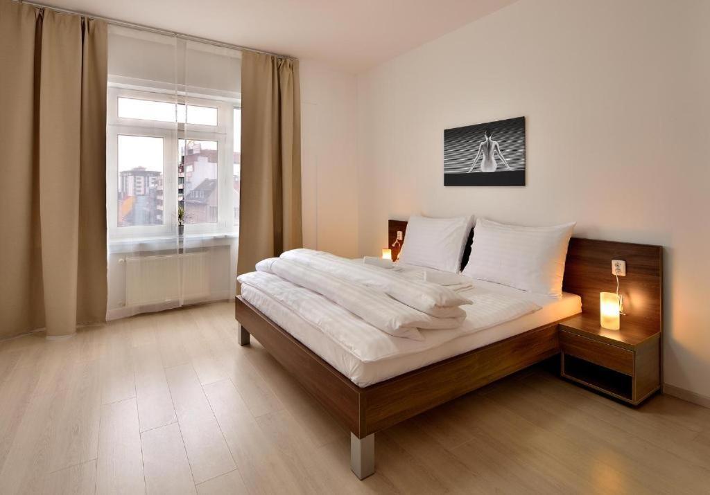 Self Check-In Apartments By Amber Pressburg Exterior foto