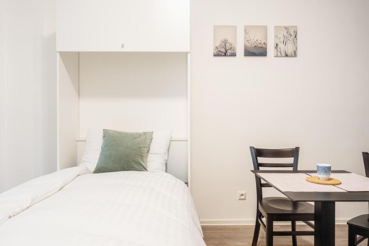 Self Check-In Apartments By Amber Pressburg Exterior foto