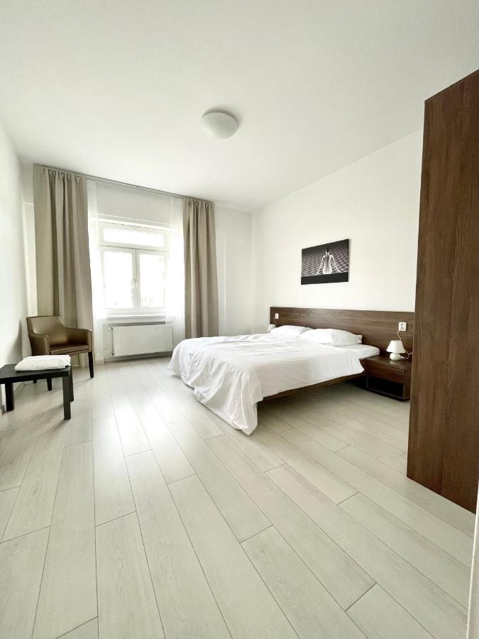 Self Check-In Apartments By Amber Pressburg Exterior foto
