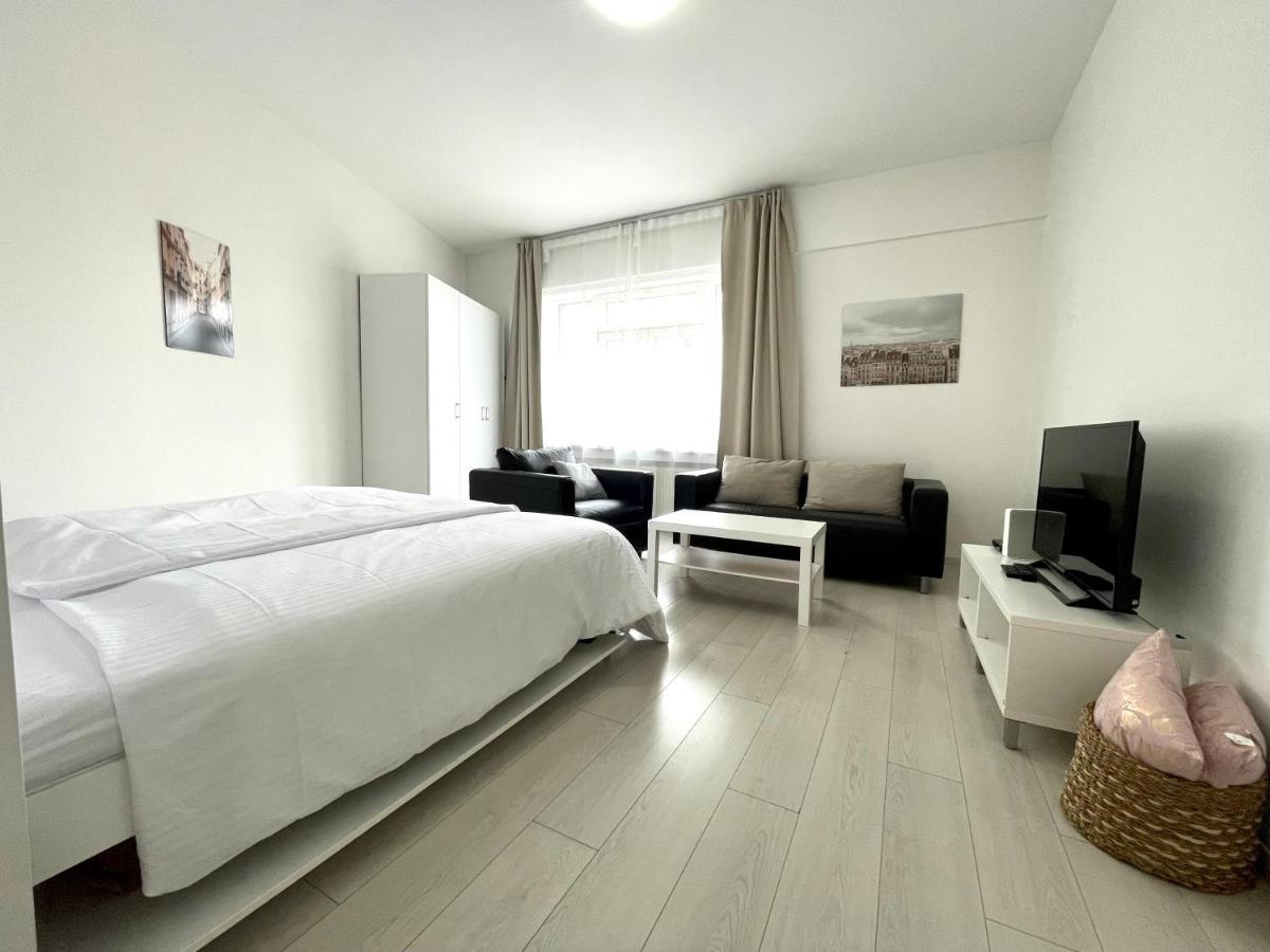 Self Check-In Apartments By Amber Pressburg Exterior foto